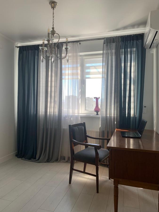 Apartments Of Gregoryan Tbilisi Bagian luar foto