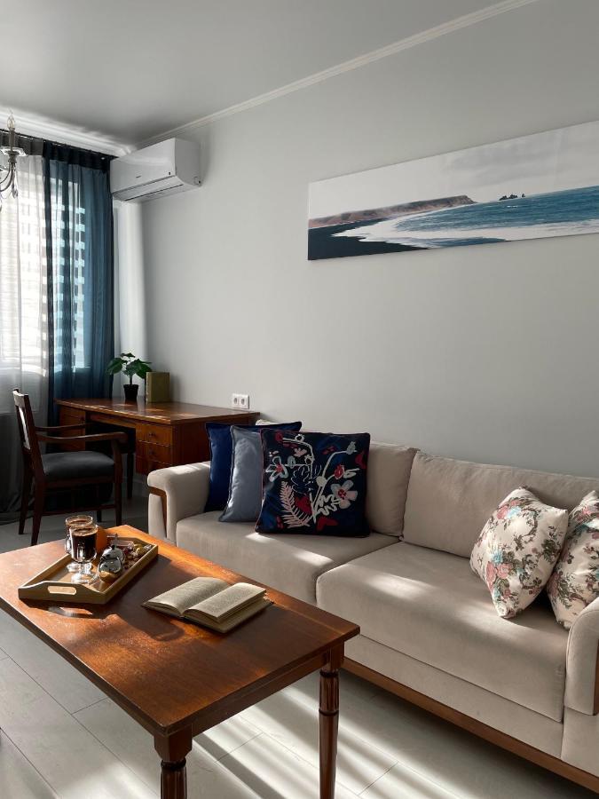 Apartments Of Gregoryan Tbilisi Bagian luar foto